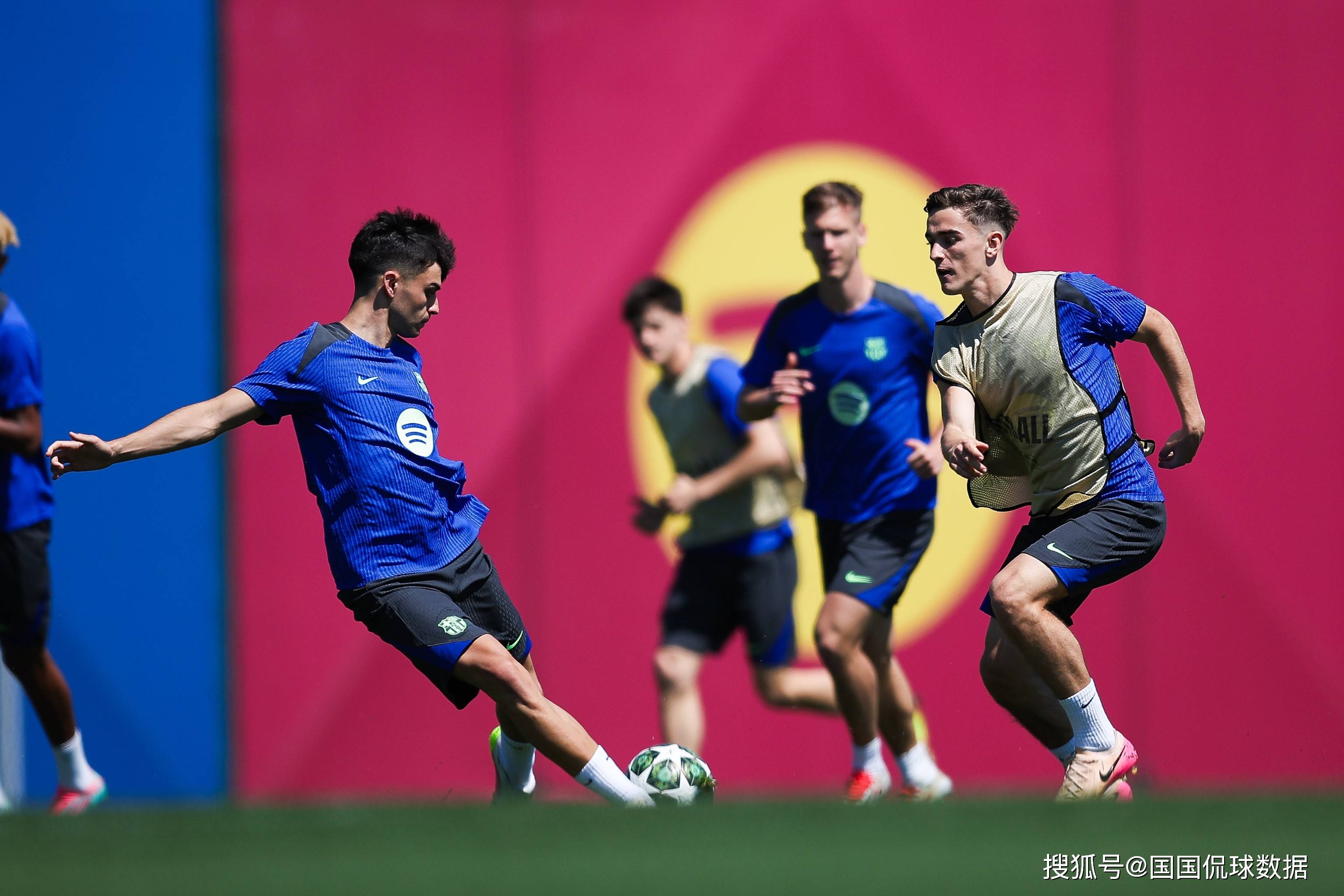 lol攻略,lol视频-包含冲刺阶段德国杯焦点战，莱比锡战术微调，赛场秩序良好，控场能力受关注的词条